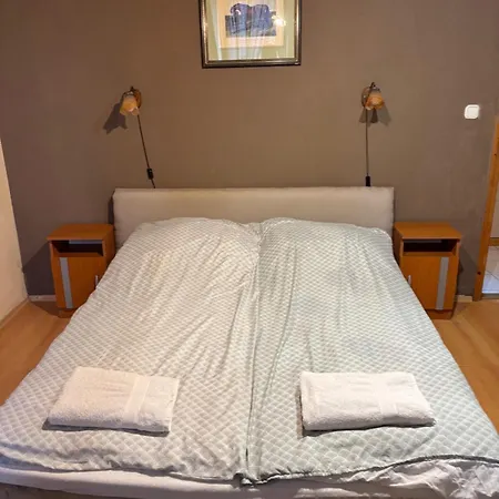 Lobarat Panzio Bed & Breakfast